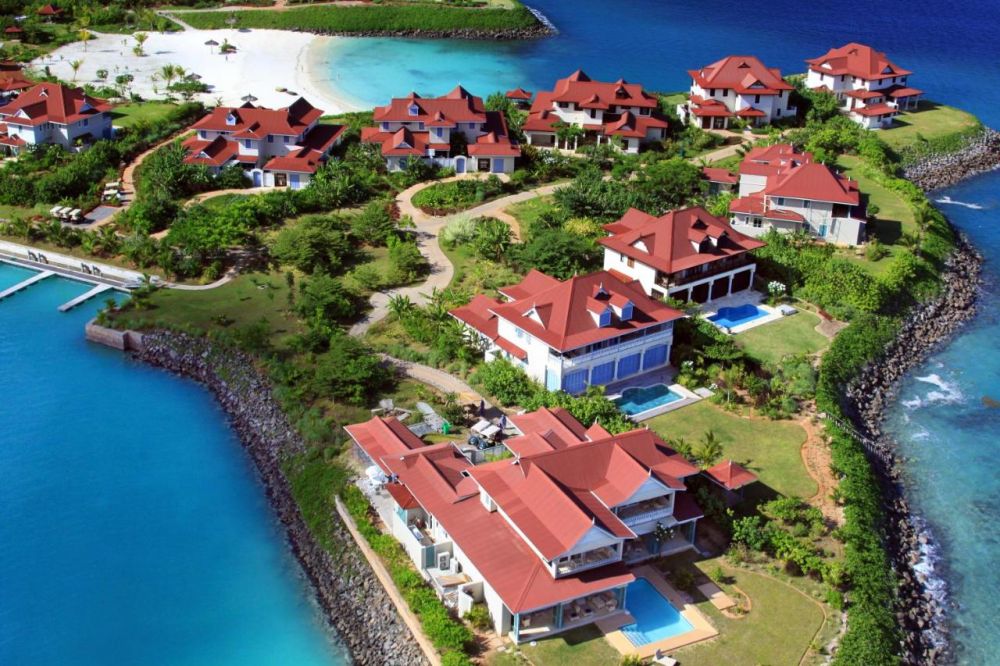 Eden Island Luxury Accommodation 4*