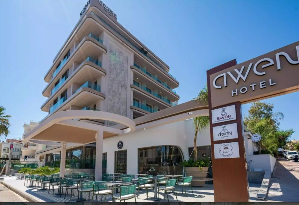 Awen Hotel 4*