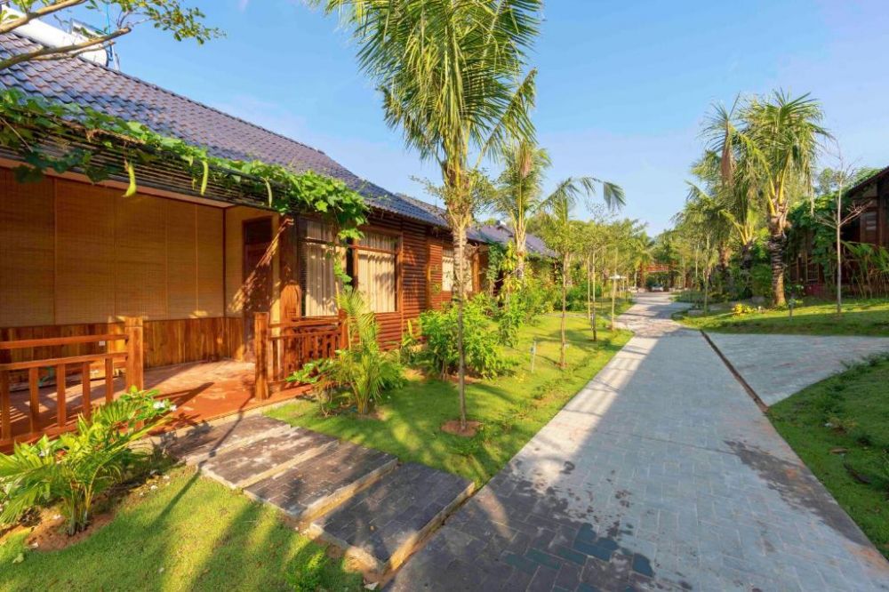 Phu Quoc Bambusa Resort 3*