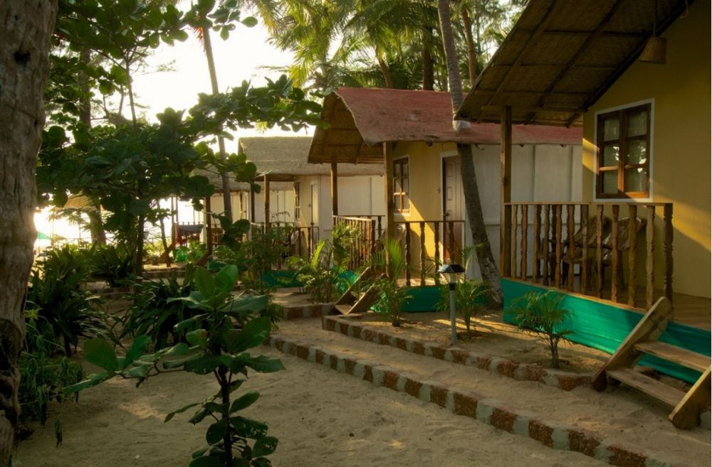 Seafront Beach Huts Patnem 