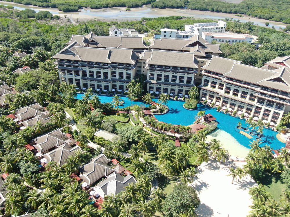 The Ritz-Carlton Sanya Yalong Bay 5*