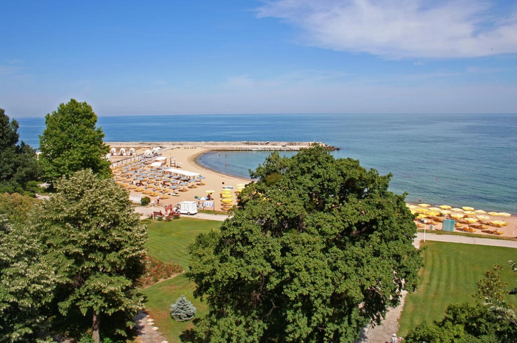 Lotos Riviera 4*