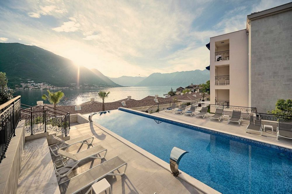 Huma Kotor Bay 5*