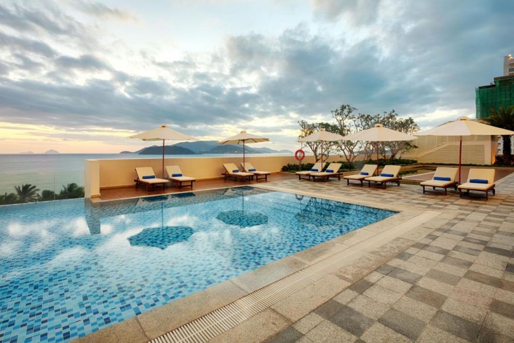 Vinpearl Condotel Beachfront Nha Trang 5*