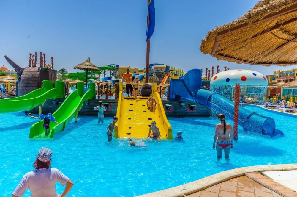 Titanic Beach Resort & Aquapark 5*