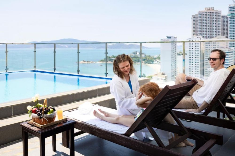 Gibson Hotel Nha Trang 3*
