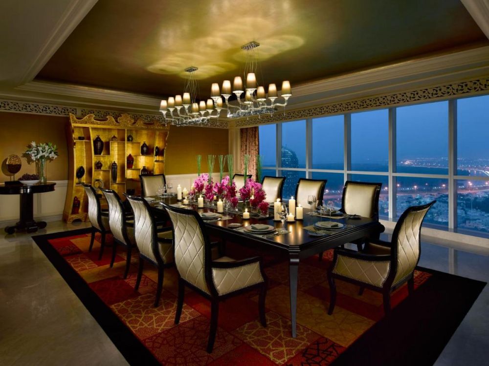 Dusit Thani Abu Dhabi 5*