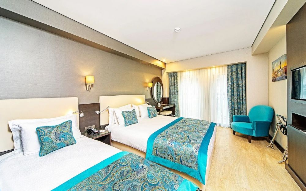 Standard, Mukarnas Taksim Hotel 4*