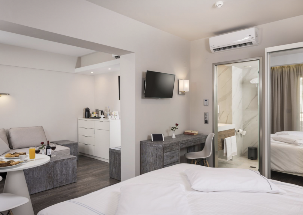 Smart Suite, Bio Suites Hotel 4*