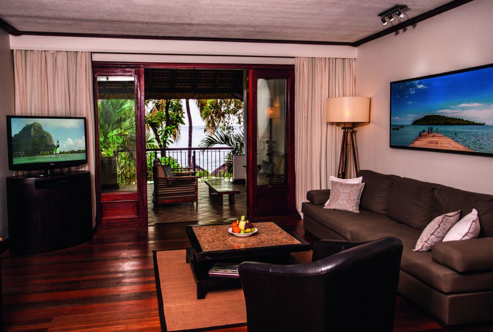 Senior Suite Beachfront, Paradis Beachcomber Golf Resort & Spa 5*