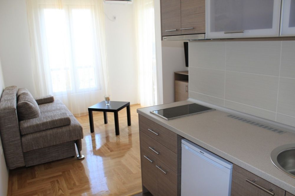 APP 04, Becici Lux villa 4*