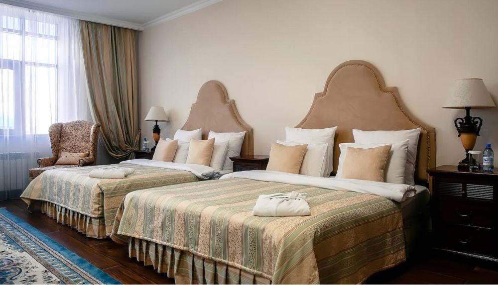 Junior Suite/Suite Twin, Alanda Hotel & Apartments 4*