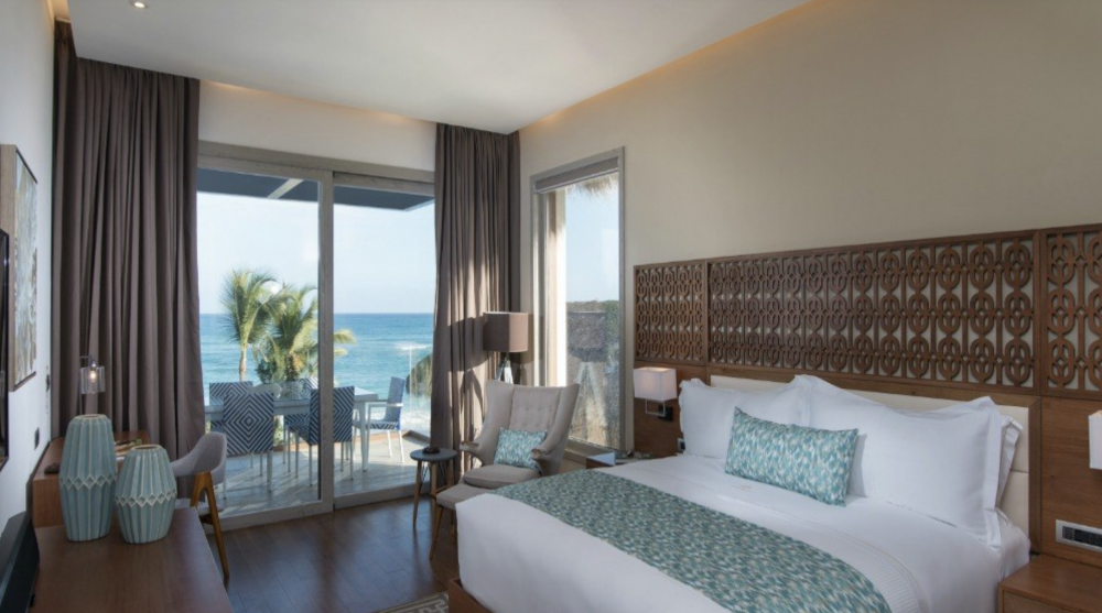 Two Bedroom Beachfront Suite, Eden Roc At Cap Cana 5*