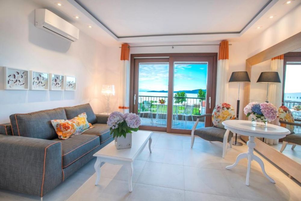 Suite Two Bedrooms Sea View, Avaton Luxury Hotel & Villas – Relais & Chateaux 5*