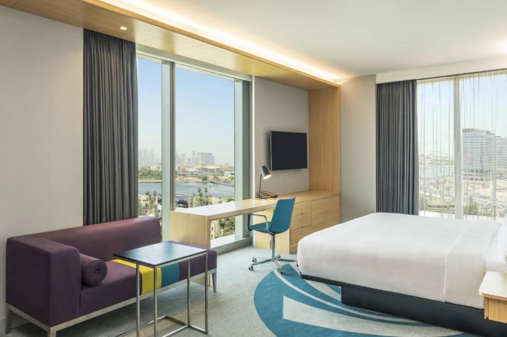 Savvy Suite, Aloft Dubai Creek 4*