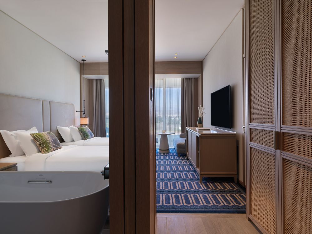 Superior Twin Room, City of Dreams Mediterranean 5*
