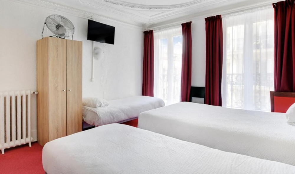 TRIPLE ROOM, Hotel Altona 2*