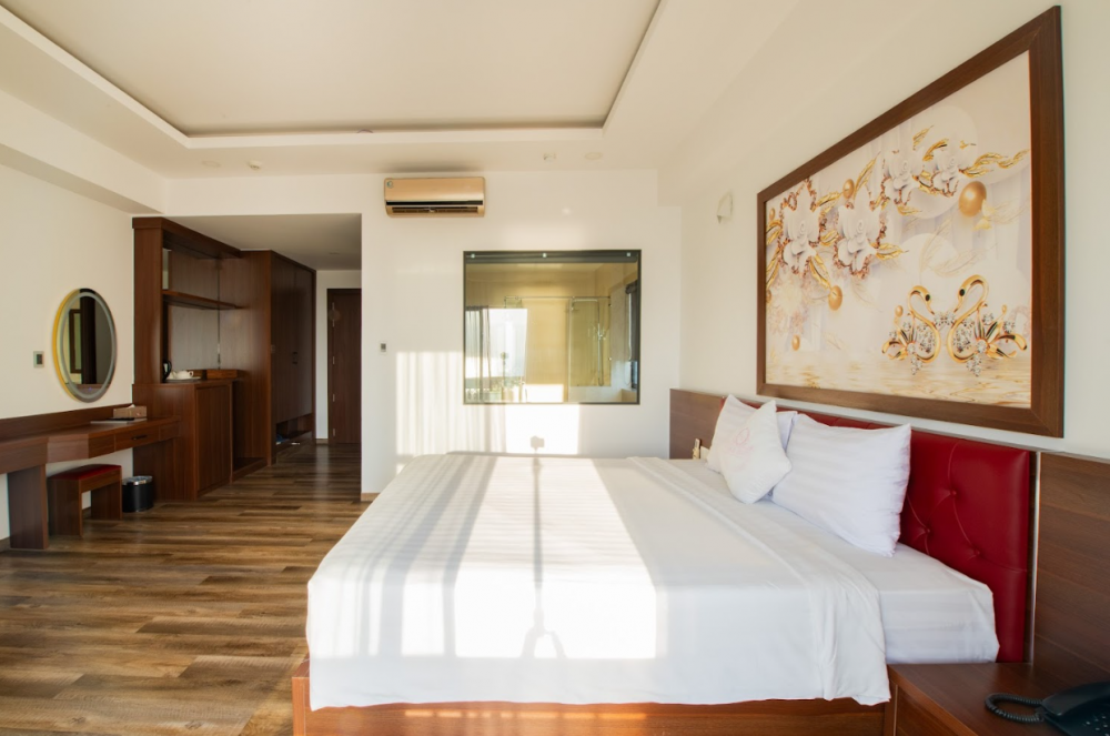 Studio VIP, Levan 3*