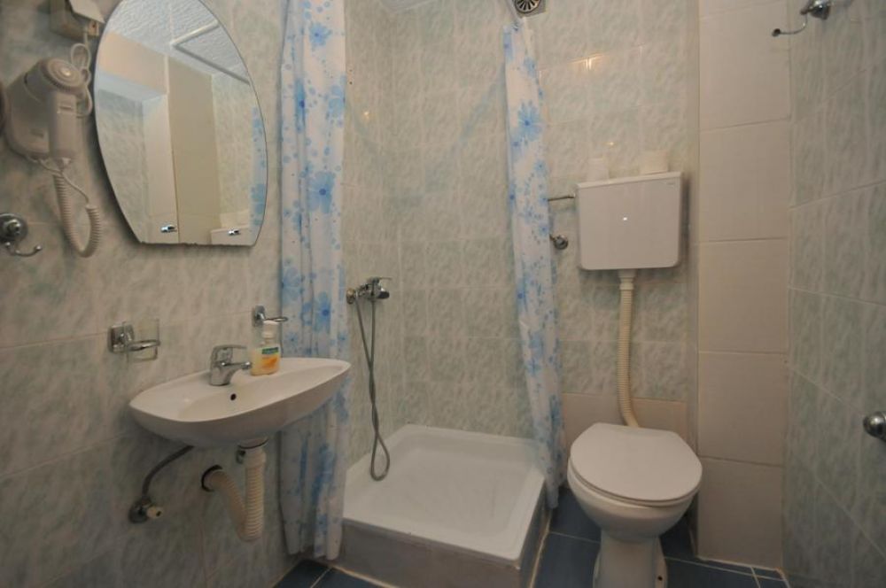 SNGL, Jovana Guest House 3*