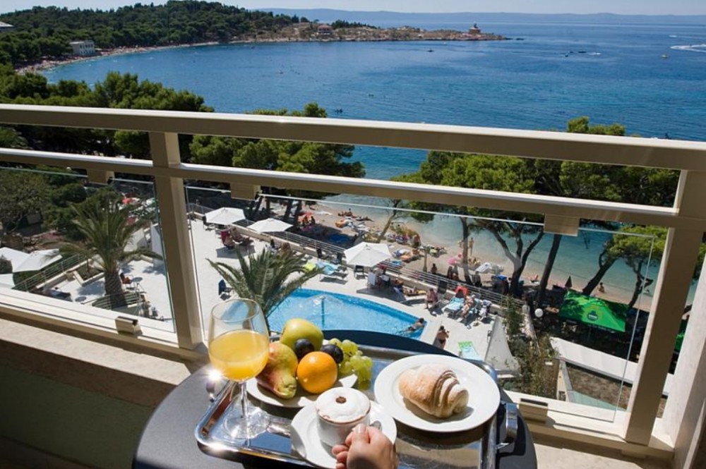 Double Standard Room Hill/City Side/Sea Side with Balcony, Park Hotel Makarska 4*