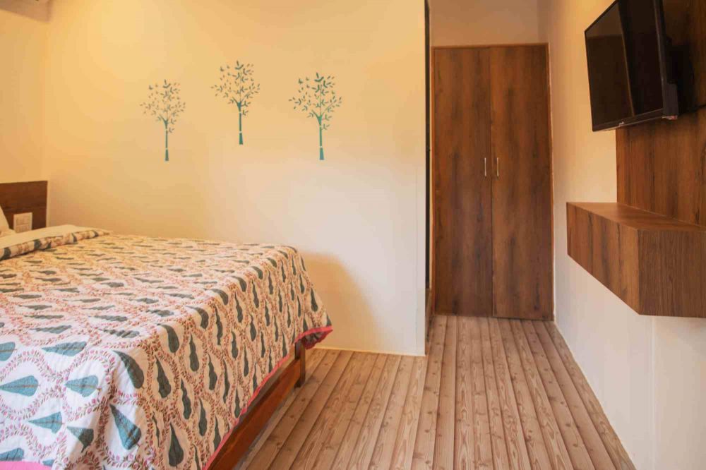 Deluxe AC Room, Mango Tree Courtyard 3*