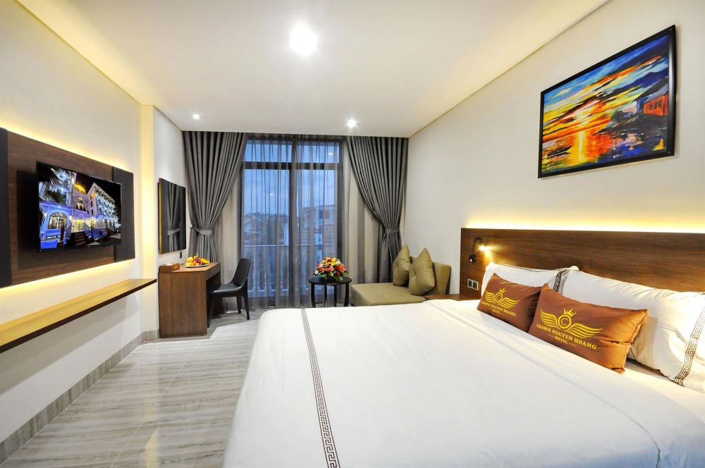 Deluxe with balcony, Crown Nguyen Hoang 4*