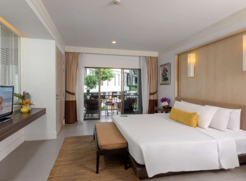 Suite Room, Sawaddi Patong Resort & Spa By Tolani 4*