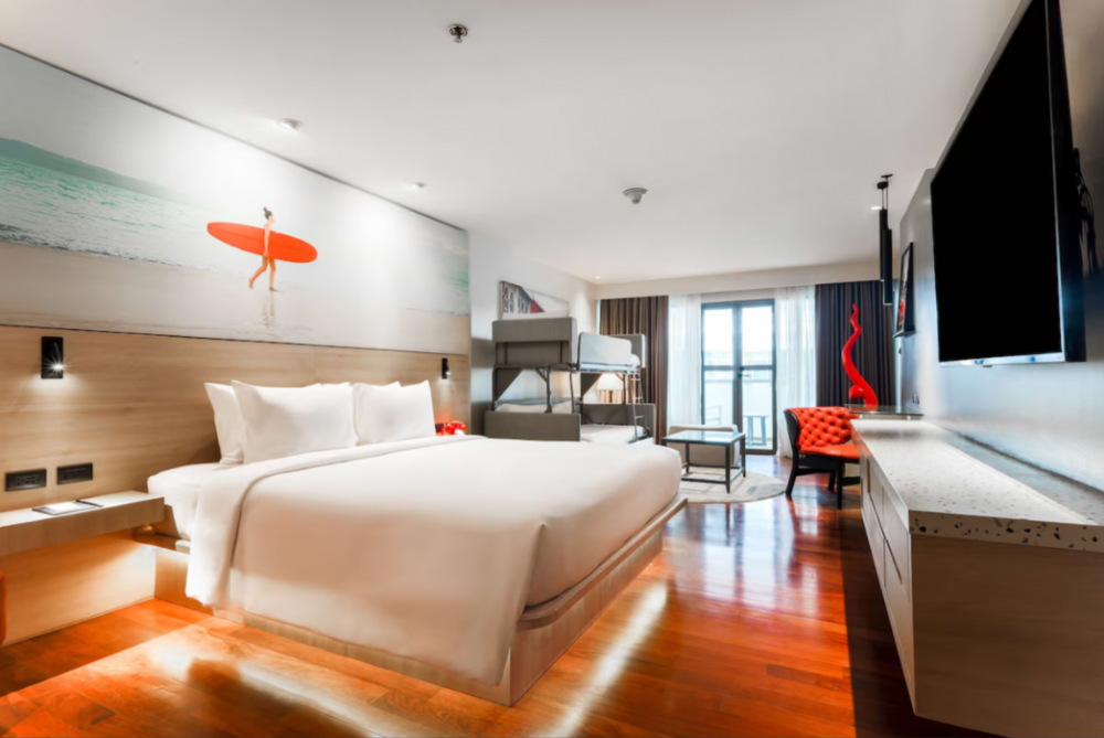 Family Room, Radisson Red Phuket Patong Beach 5*