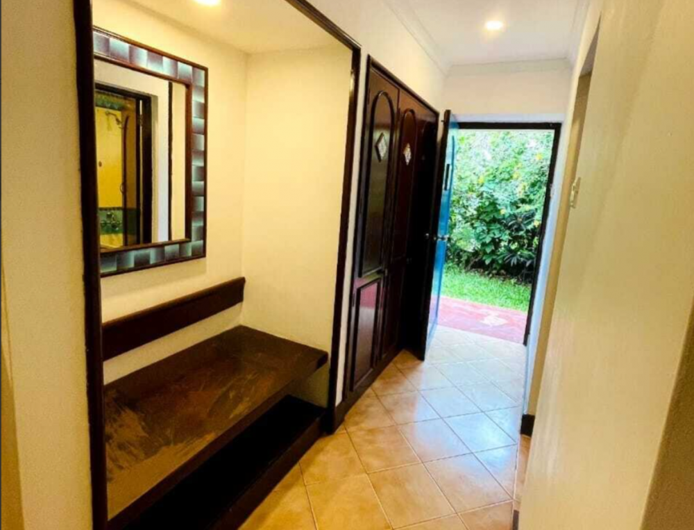 Deluxe (AC Room), Coconut Grove Resort 4*