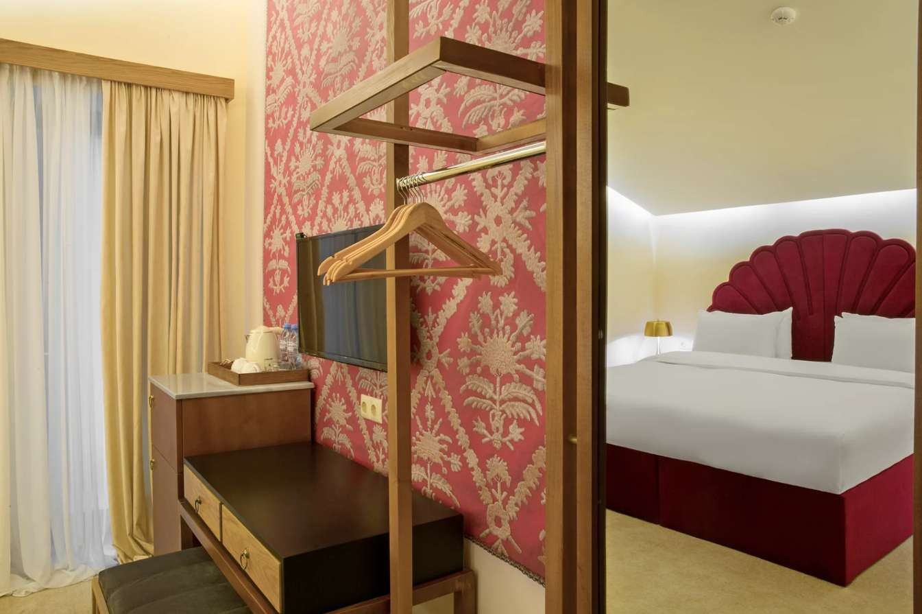 Deluxe Room, Folk 4*