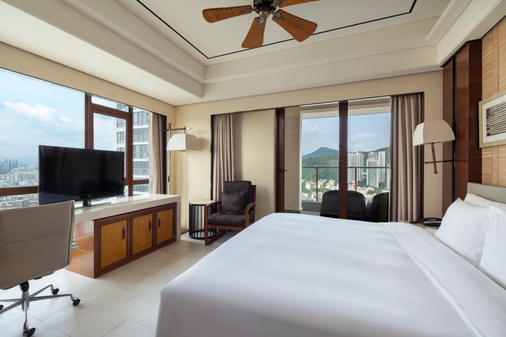 Crowne Plaza Two Bedroom Suite, Crowne Plaza Sanya City Center 5*