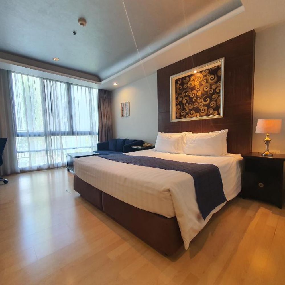 Superior Studio, Admiral Premier Bangkok 4*