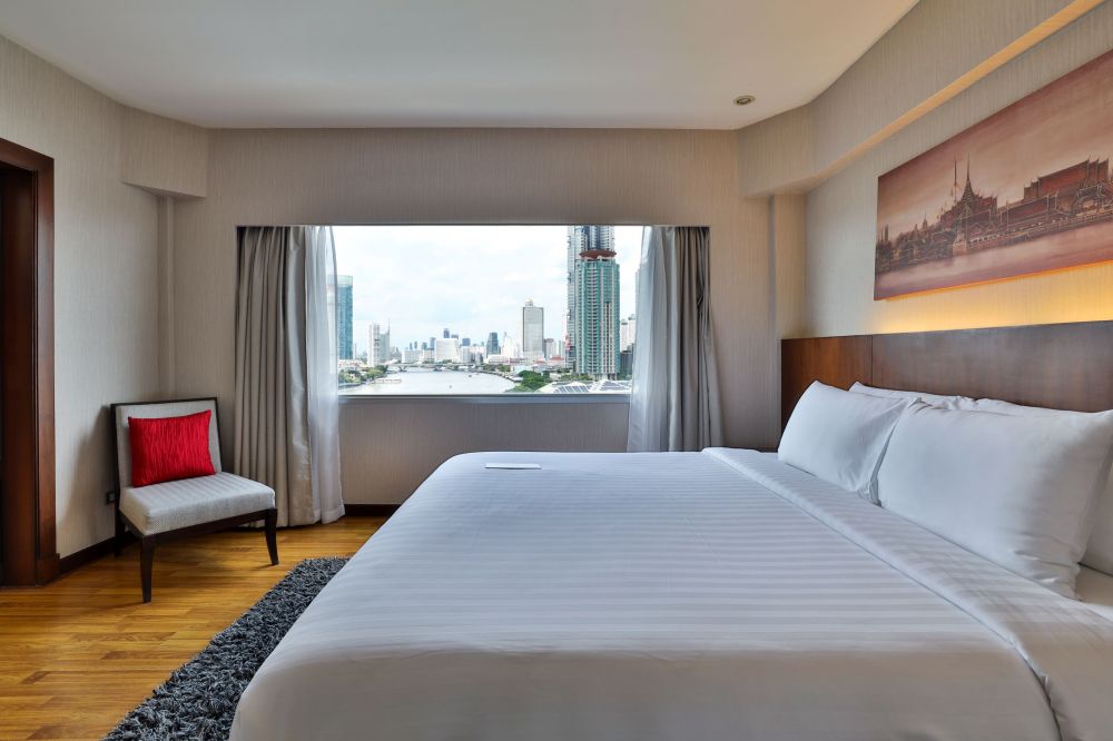 Balcony Suite River View Room, Ramada Plaza By Wyndham Bangkok Menam Riverside 5*