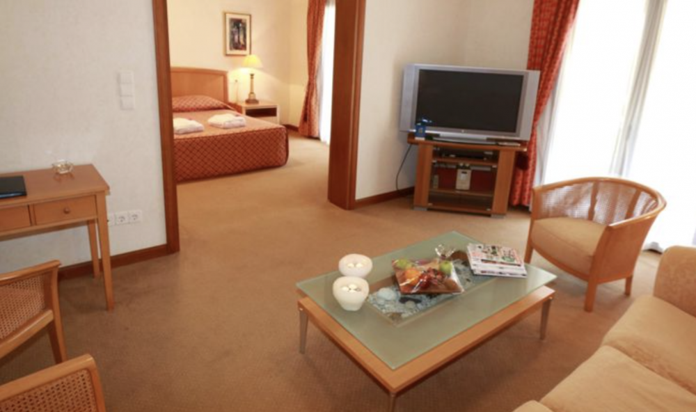 Suite Sharing Pool, Annabelle Beach Resort 5*