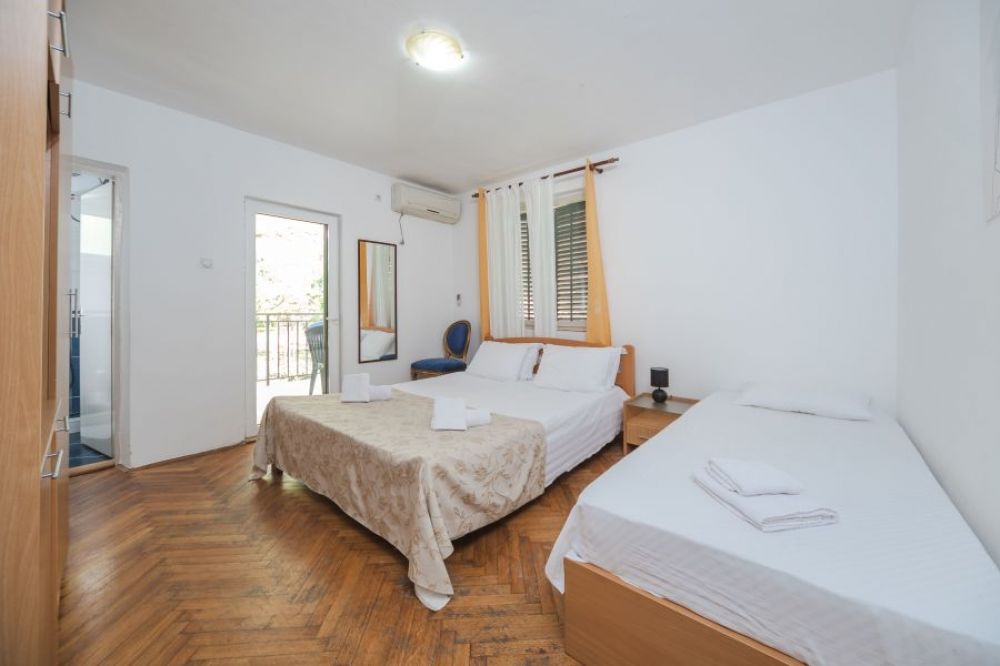 DBL with extra bed, Bianca Guest House 3*