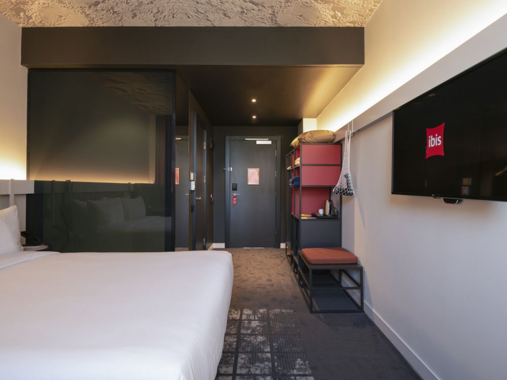 Standard, Ibis Hotel 4*