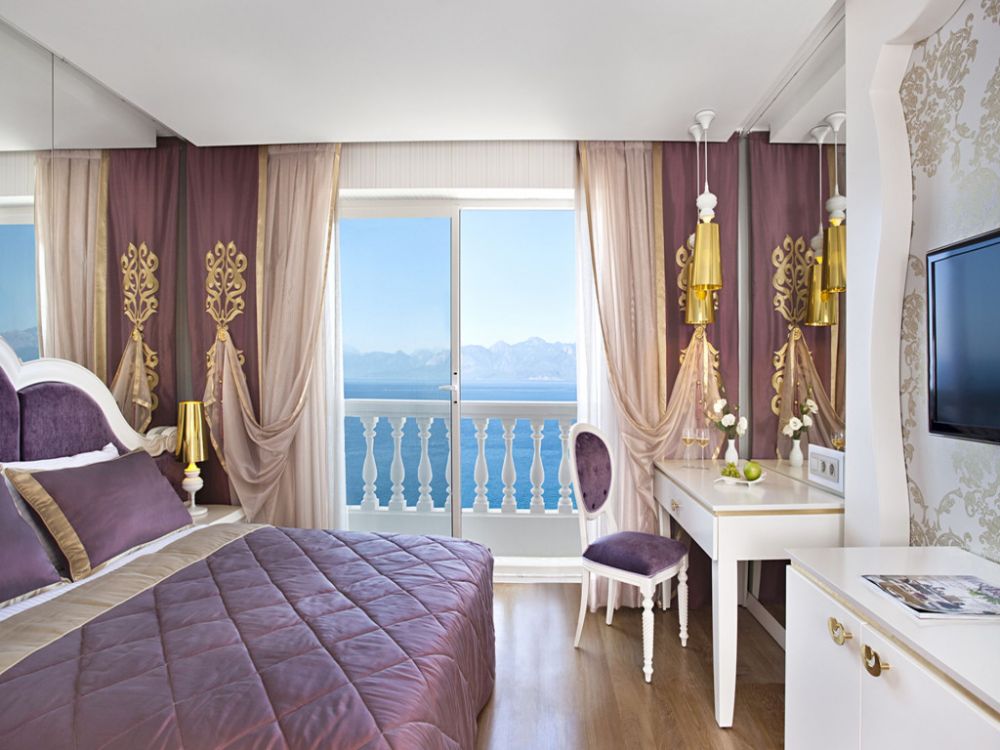 Deluxe Sea View Room, La Boutique Hotel & Suite 3*