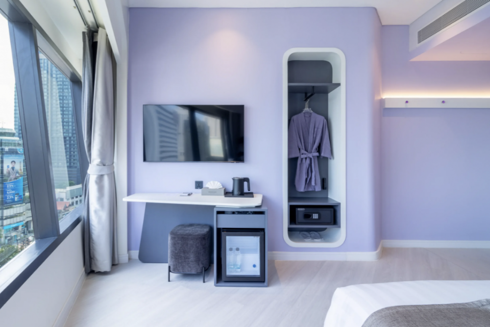 Deluxe Single, Queensland Hotel Bangkok 4*