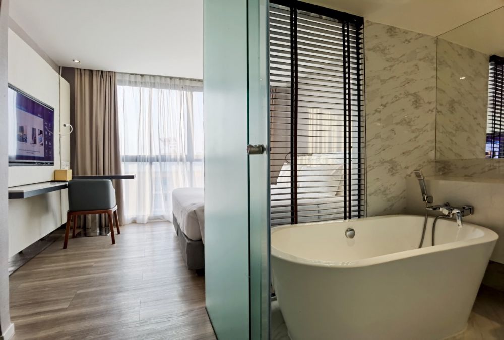 City View with Bathtub, Citrus Grande Hotel Pattaya 4*