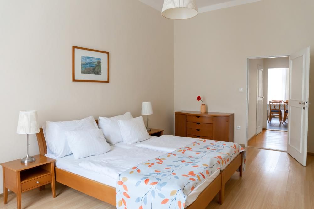 Family Apartment, Orion 3*