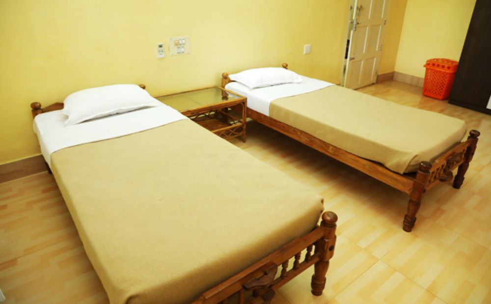 Neem Cottage A/C, Rajah Healthy Acres 4*