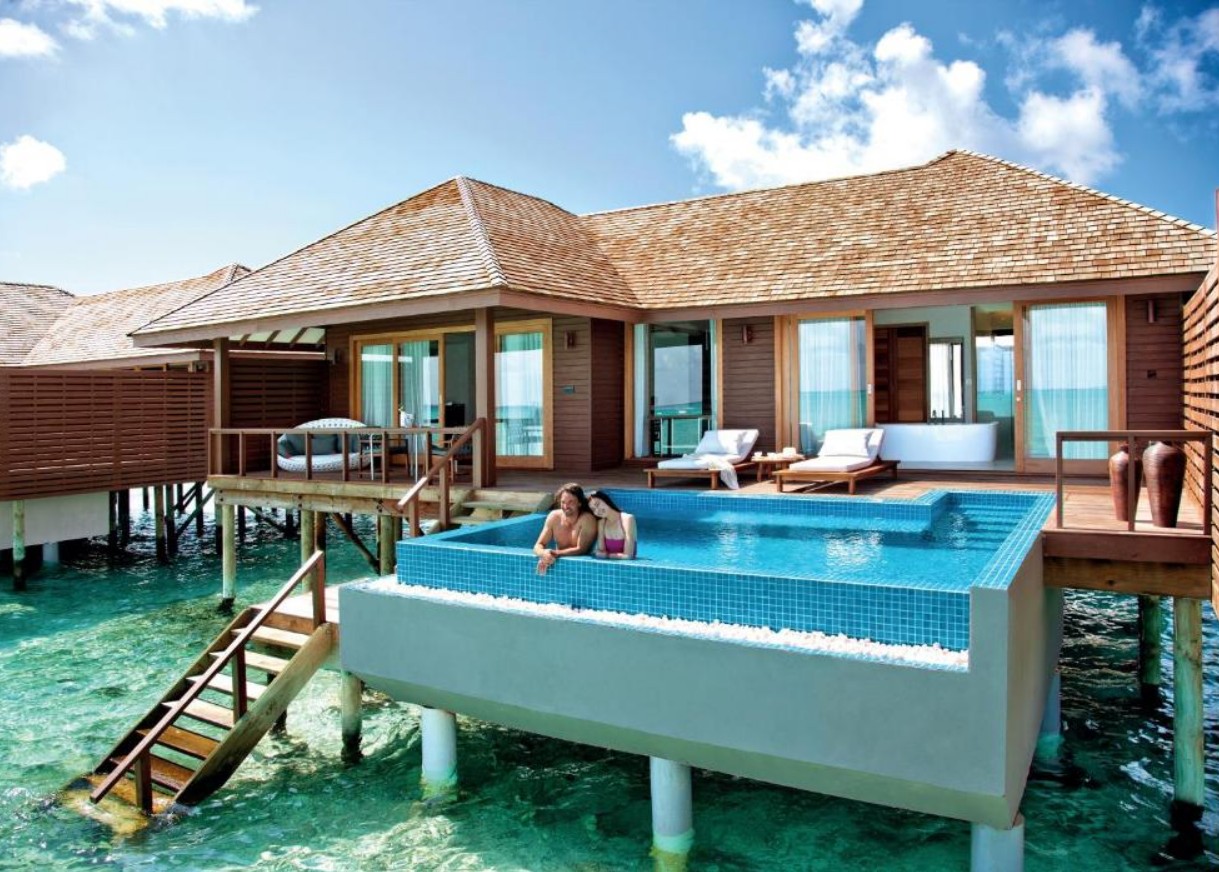 Deluxe Water Villa With Pool, Hideaway Beach Resort Maldives 5*