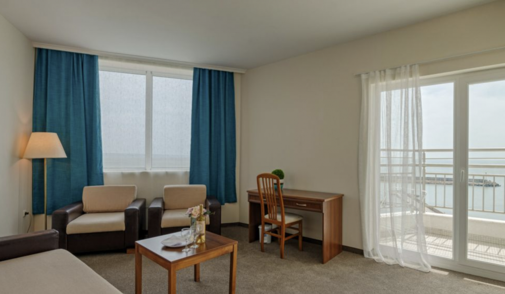 One Bedroom Apartment, Berlin Golden Beach 4*