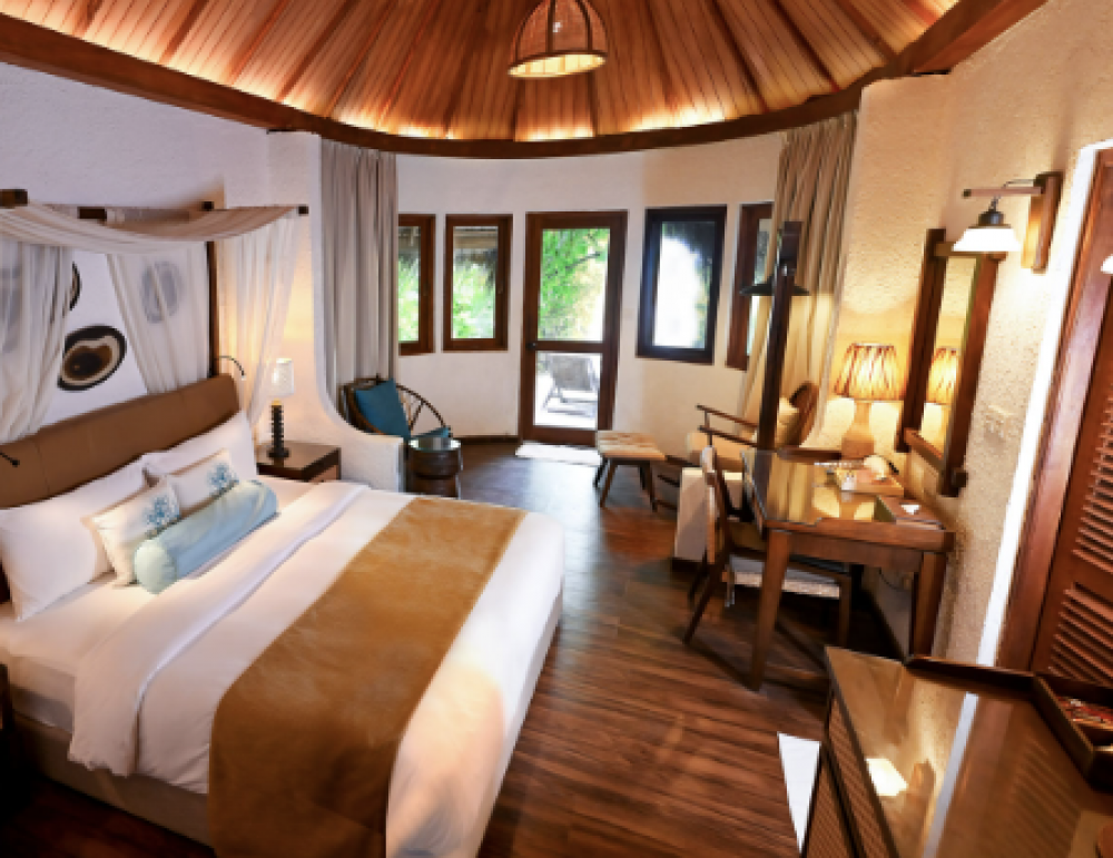 Beach Bungalow, Makunudu Island | Adults Only 12+ 4*