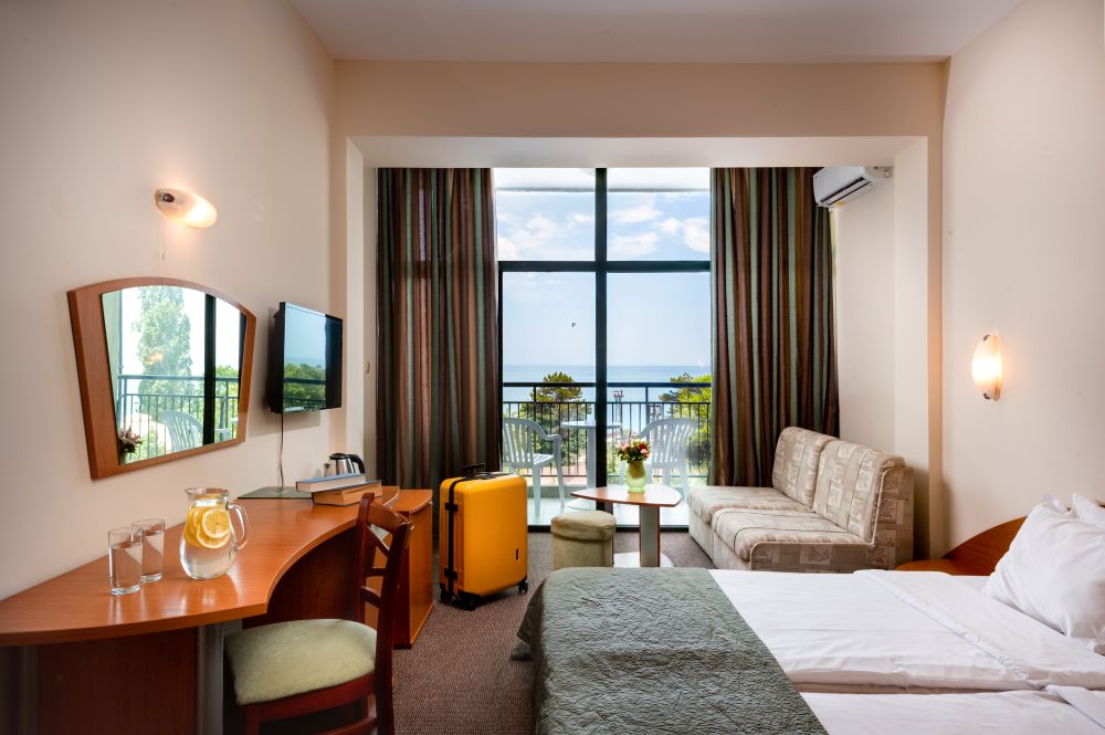 SEA VIEW, Palm Beach Golden Sands 4*