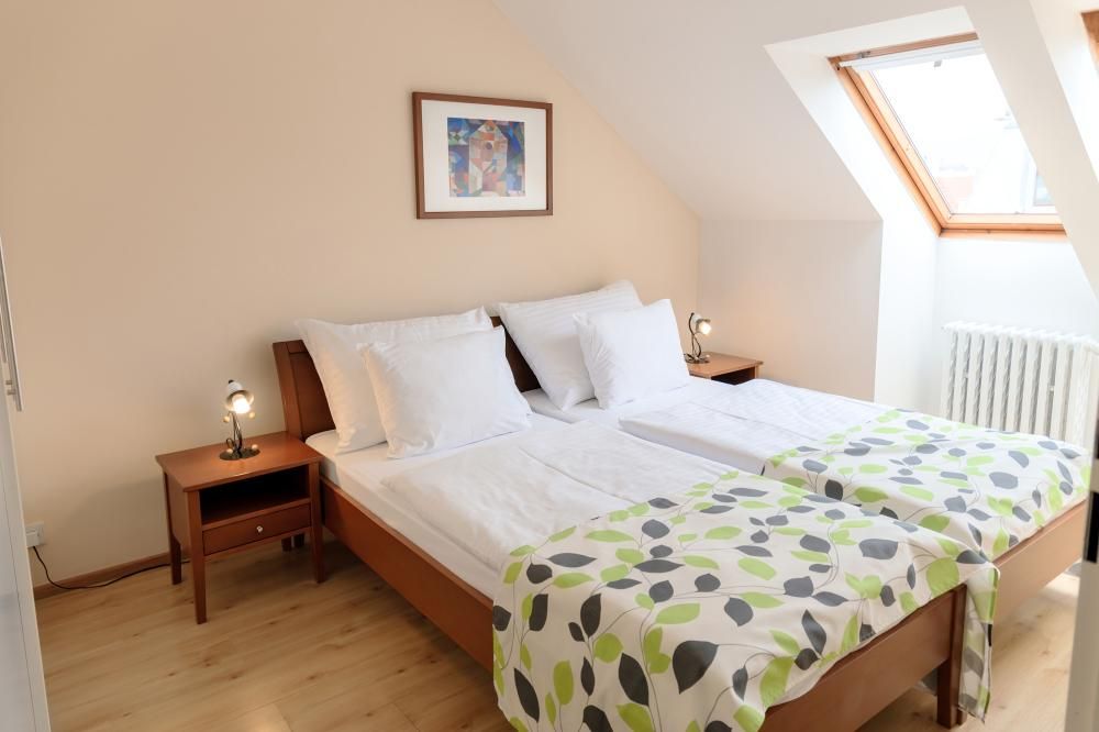 Superior Attic Apartment, Orion 3*