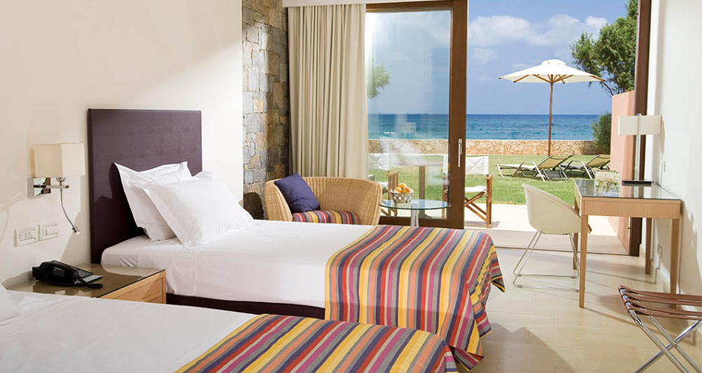 Bungalow Superior Sea Front, Kernos Beach Hotel 4*