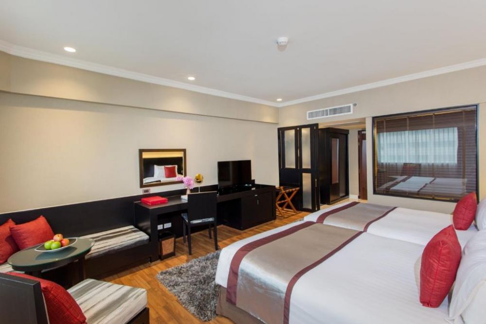 Deluxe, Ramada Plaza By Wyndham Bangkok Menam Riverside 5*