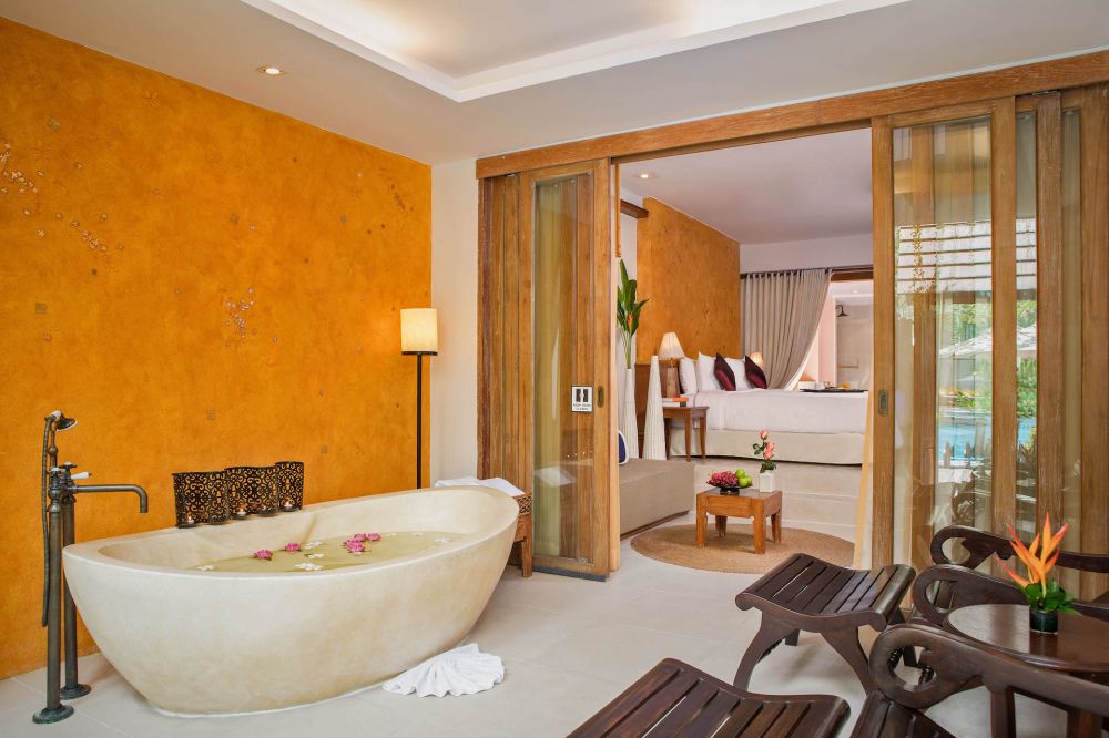 Mood & Honeymoon Collection, Burasari Phuket 4*