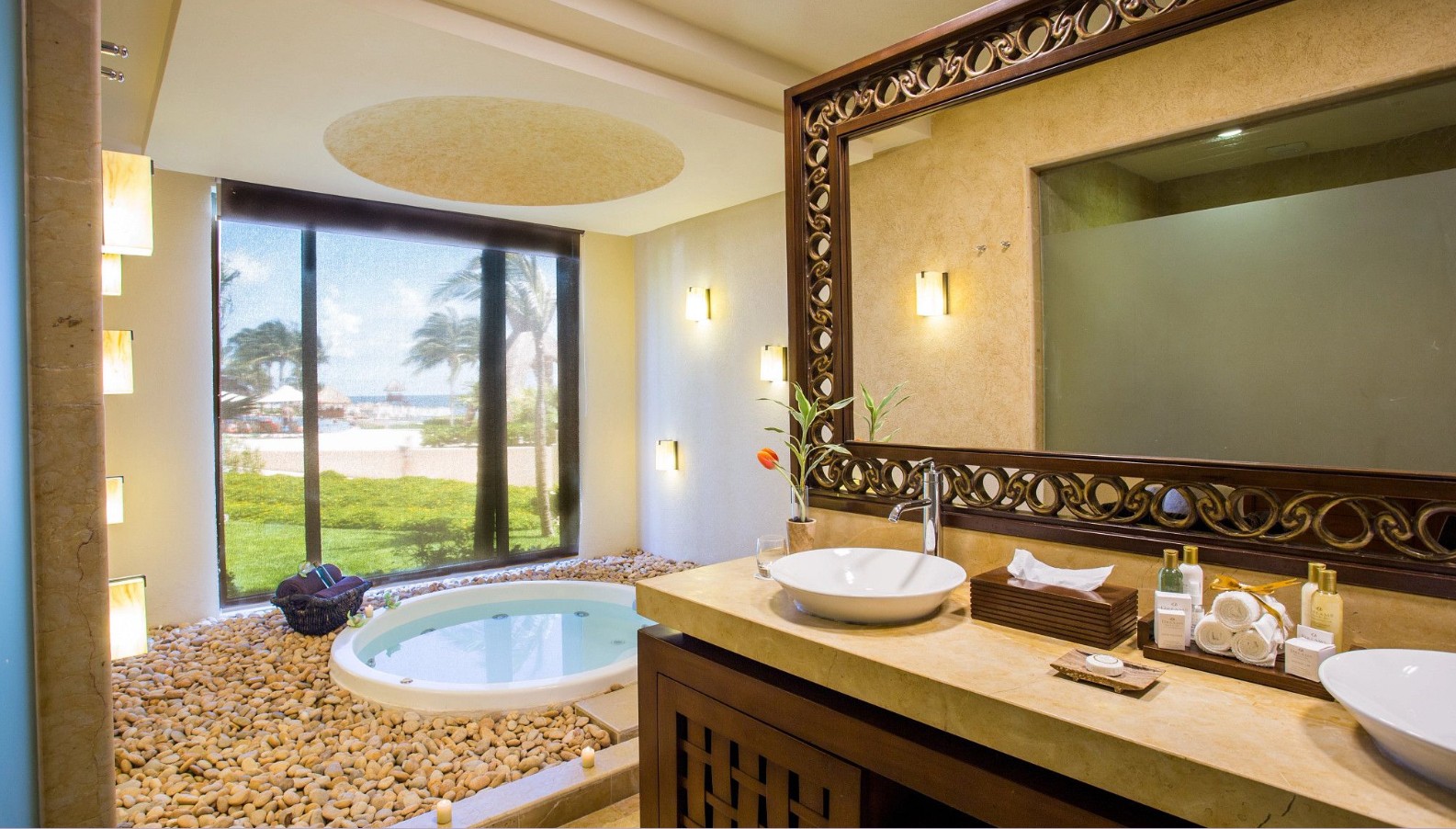 Preferred Club Ocean Front Presidential Suite, Dreams Riviera Cancun Resort & Spa 4*